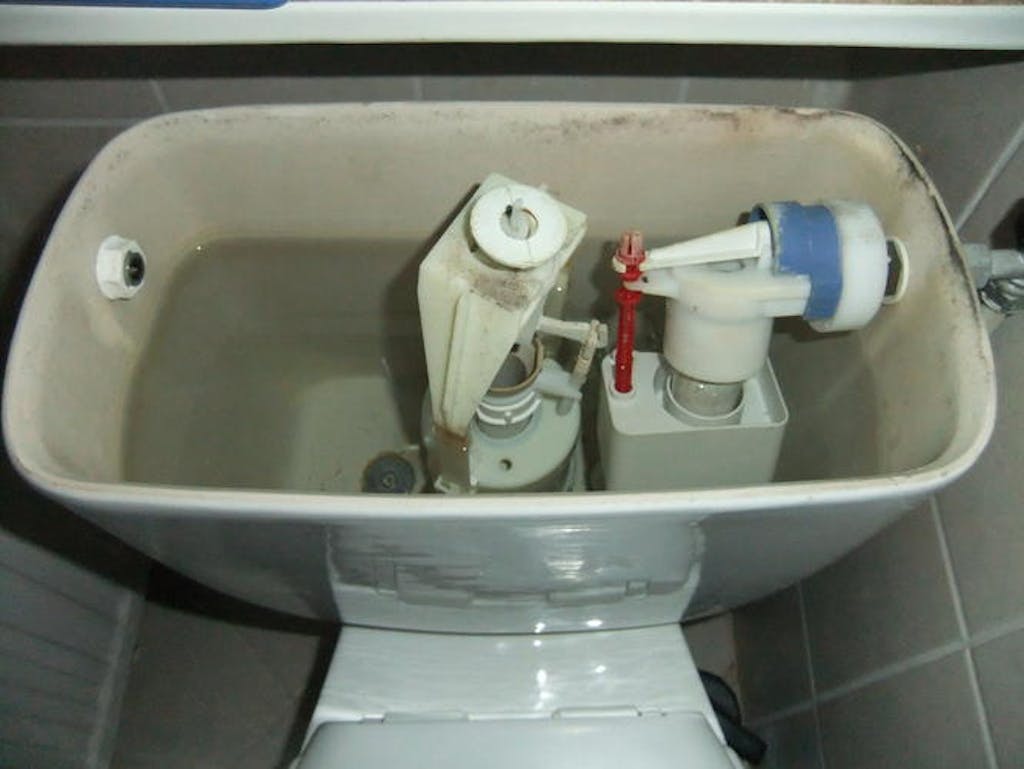 moersleutel Mainstream archief Toilet blijft doorlopen met water? Hoe lost u dit snel op? En wat kost dit?
